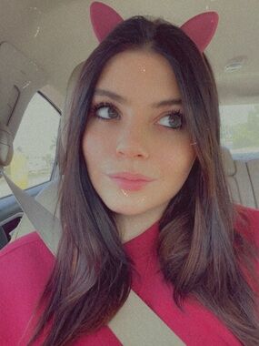 Meet your Posher, Brooke